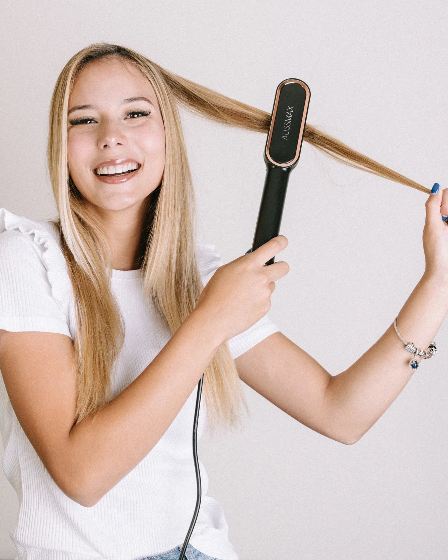 AlissMax™ Premium Ionic Straightening Brush | 1-Year Warranty Included